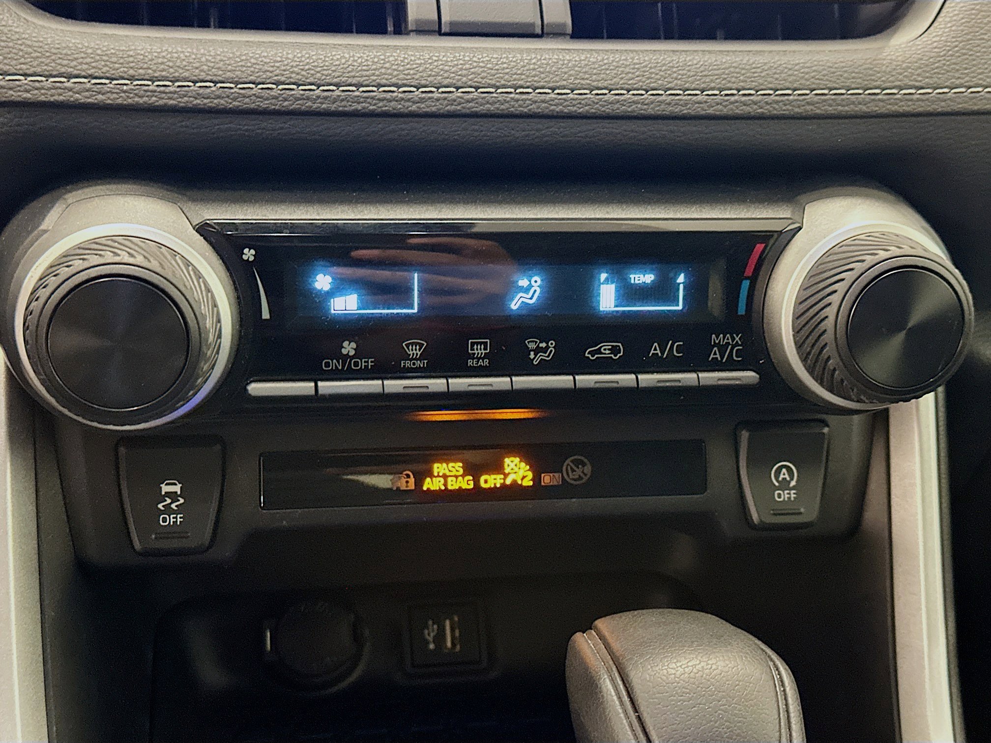 Used 2024 Toyota RAV4 LE image 24