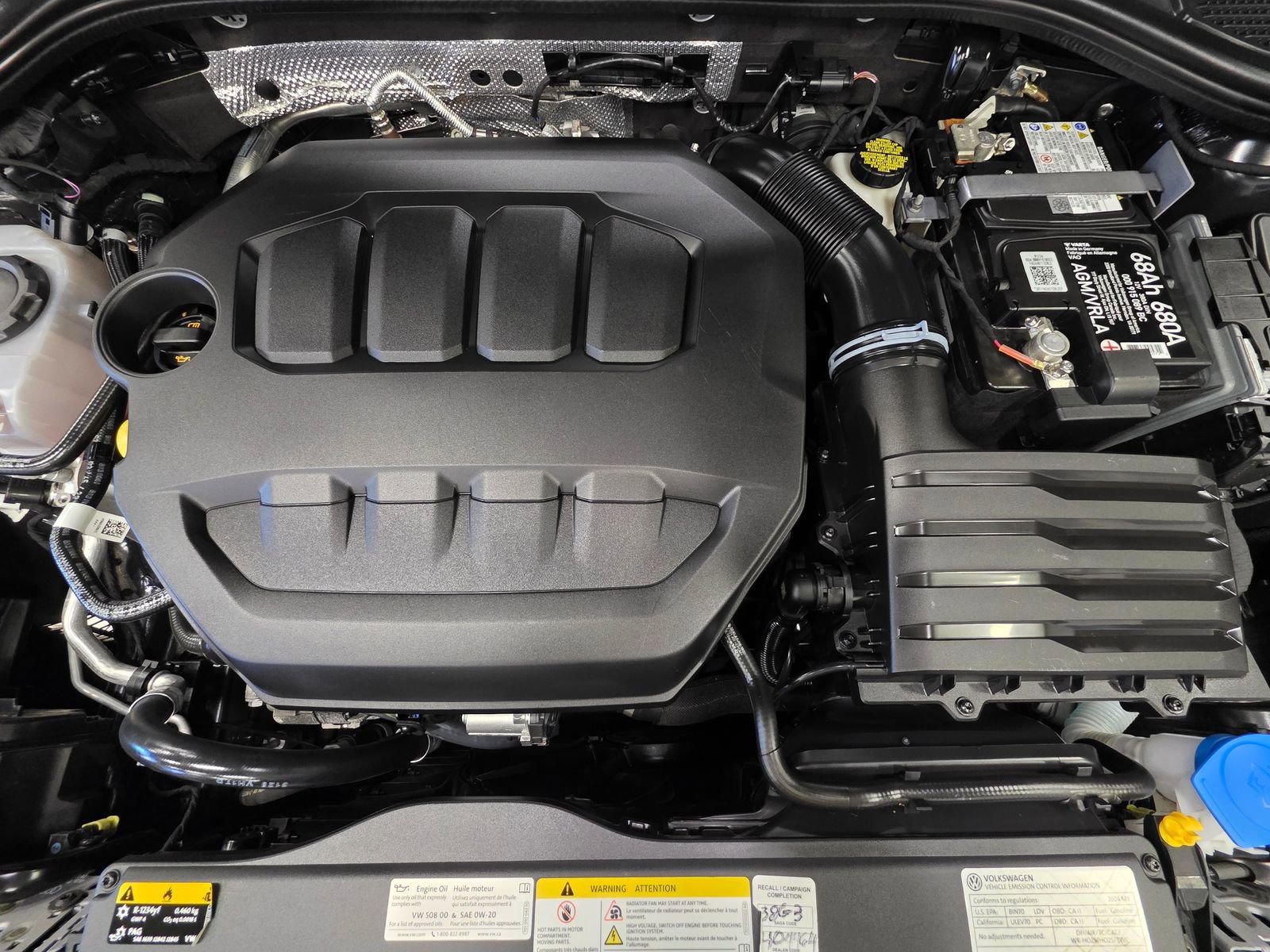 Used 2024 Volkswagen GTI SE FWD image 3