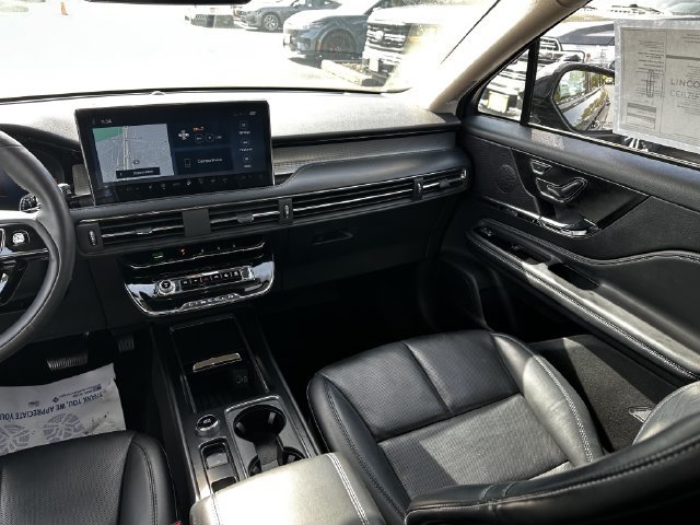 Certified 2024 Lincoln Corsair AWD w/ Equipment Group 101A image 17