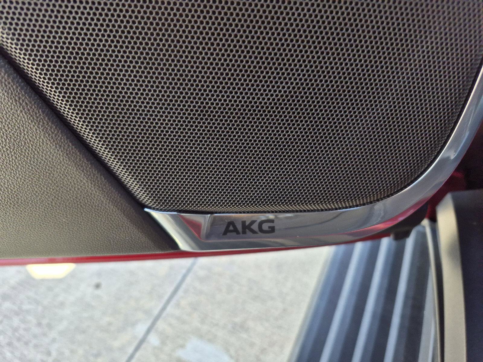 Used 2024 Cadillac Escalade ESV Sport w/ Touring Package image 3