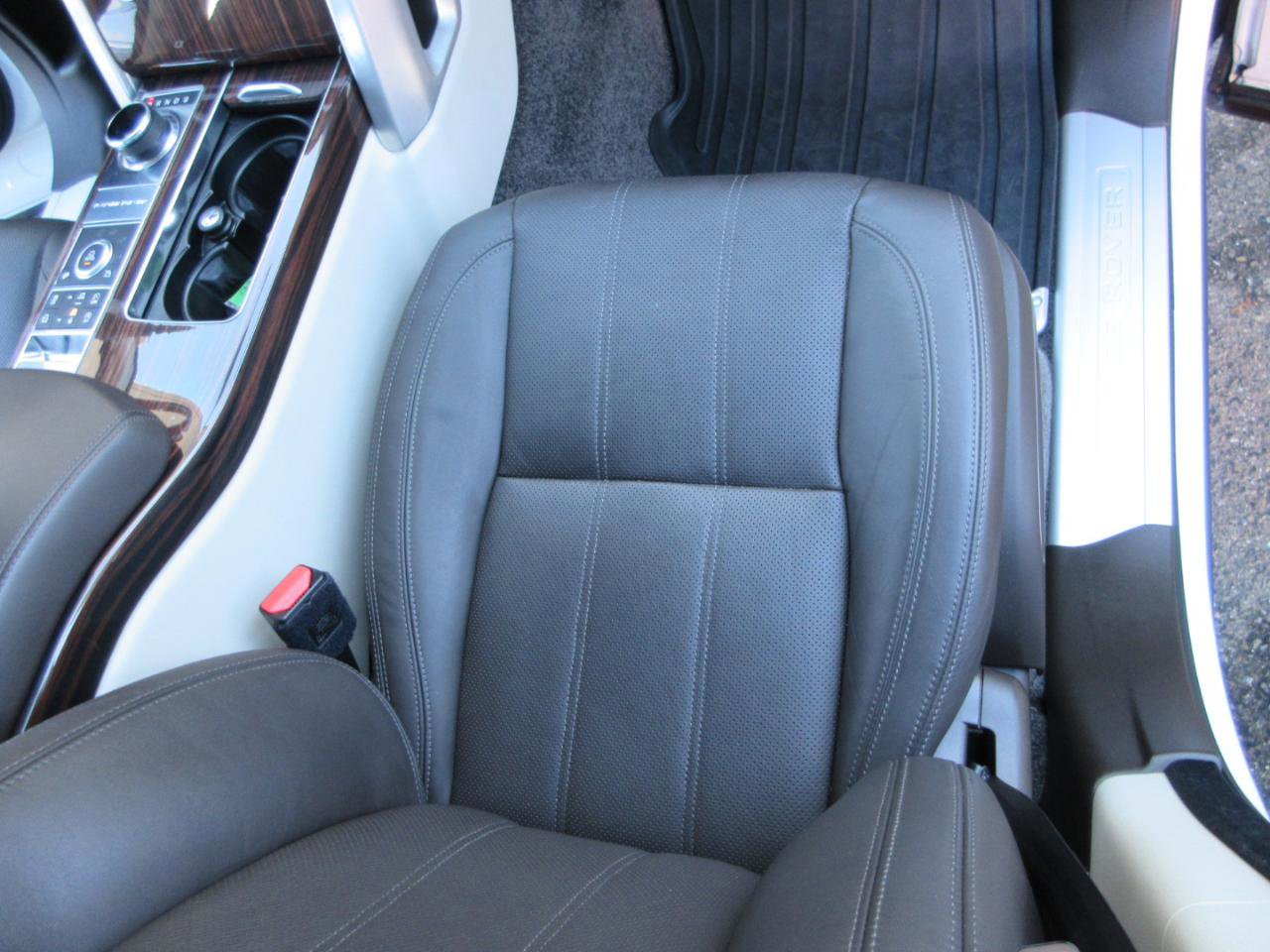 Used 2017 Land Rover Range Rover Supercharged image 28