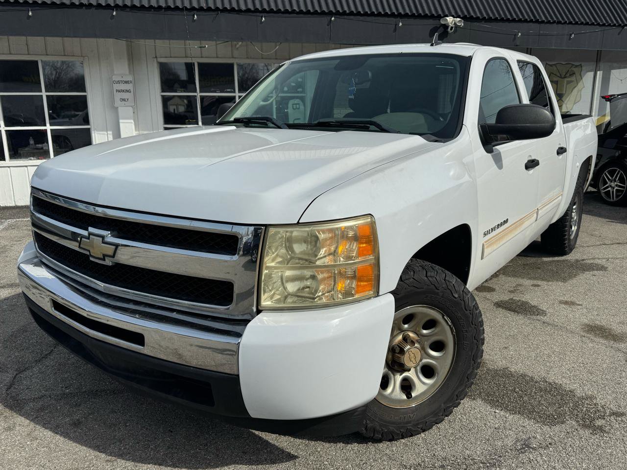 Used 2011 Chevrolet Silverado 1500 LS RWD image 1