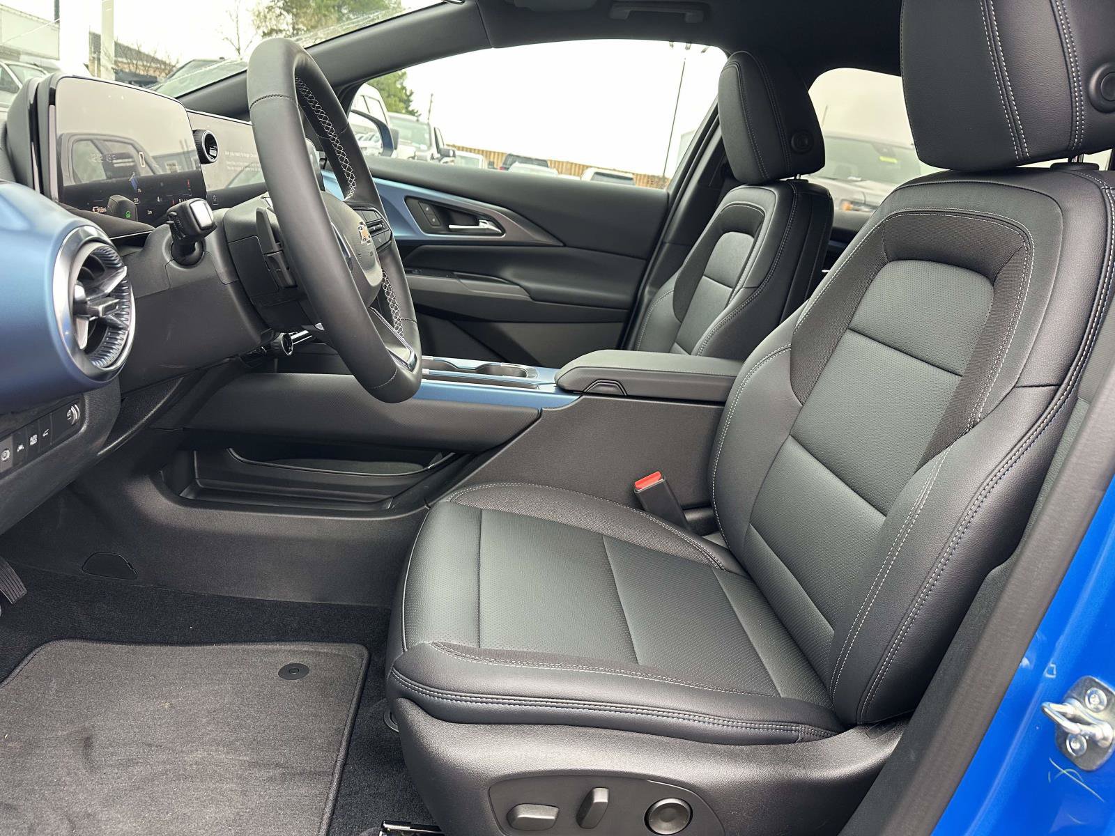 New 2026 Chevrolet Equinox EV LT AWD/4WD image 20