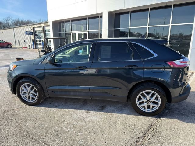 Used 2023 Ford Edge SEL w/ Convenience Package image 4
