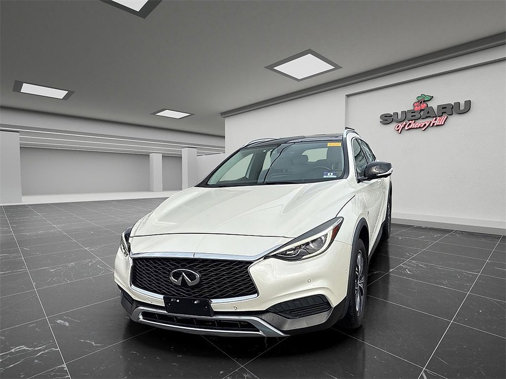 Used 2019 INFINITI QX30 Premium w/ Navigation Package image 7