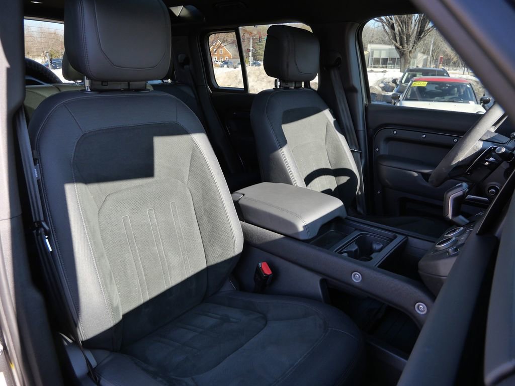 Used 2024 Land Rover Defender 110 Carpathian Edition image 15
