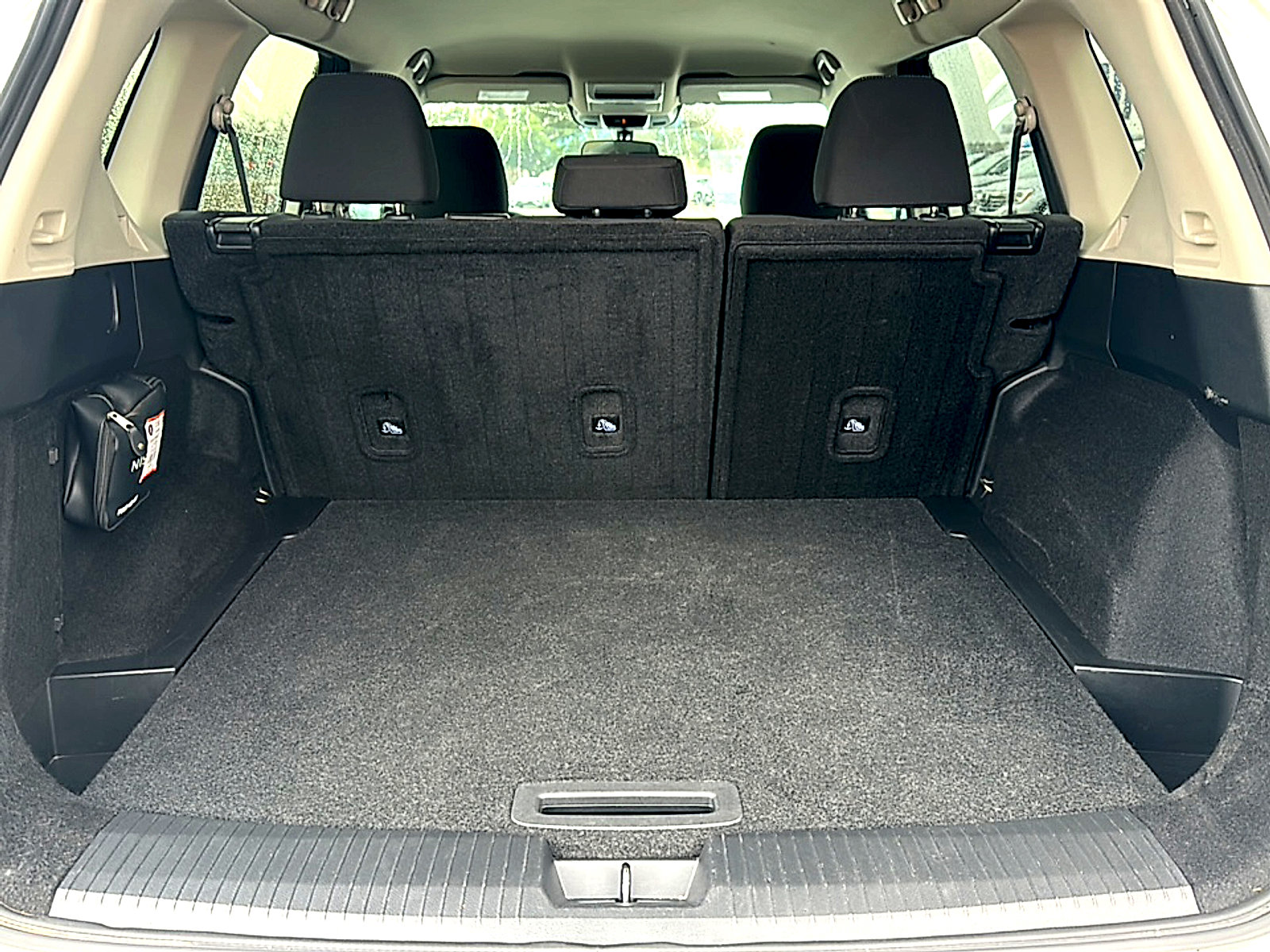 Used 2024 Nissan Rogue S image 21