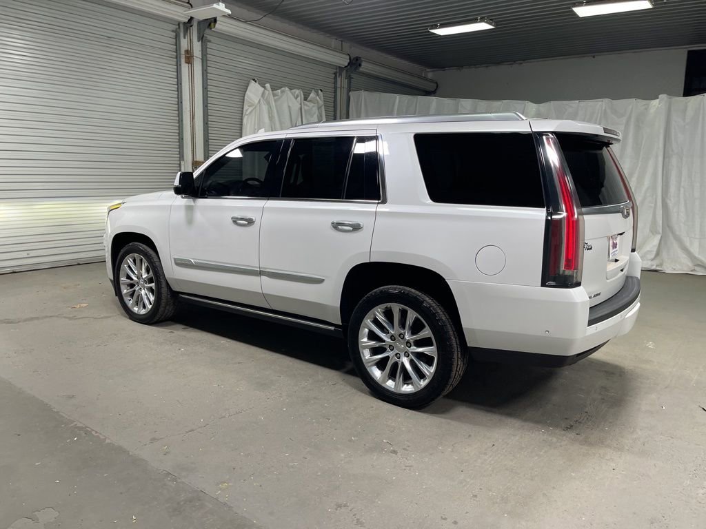 Used 2019 Cadillac Escalade Platinum AWD/4WD image 5