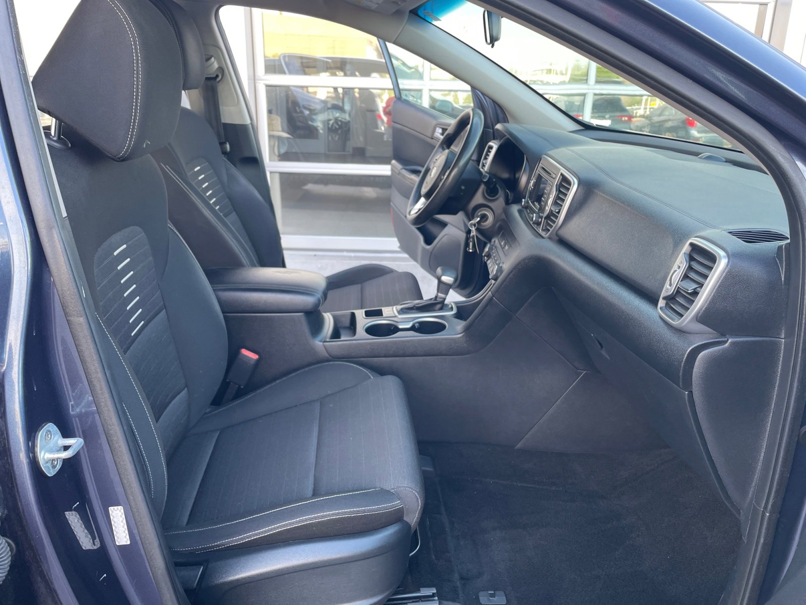 Used 2018 Kia Sportage LX image 19