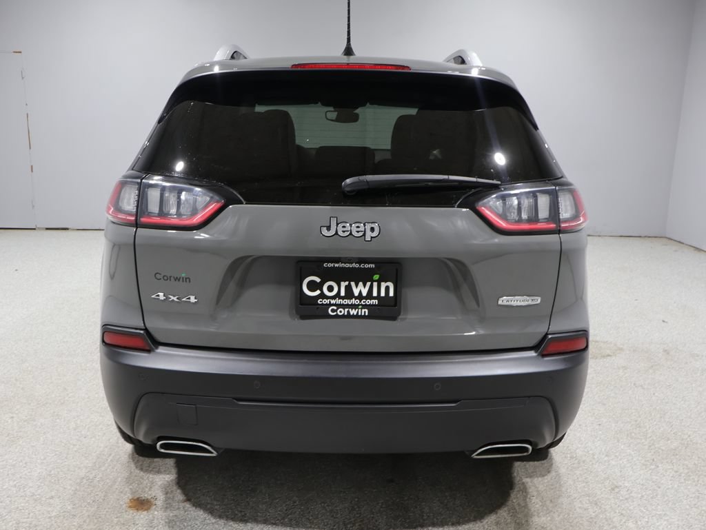 Used 2021 Jeep Cherokee Latitude Lux w/ Comfort/Convenience Group AWD/4WD image 3