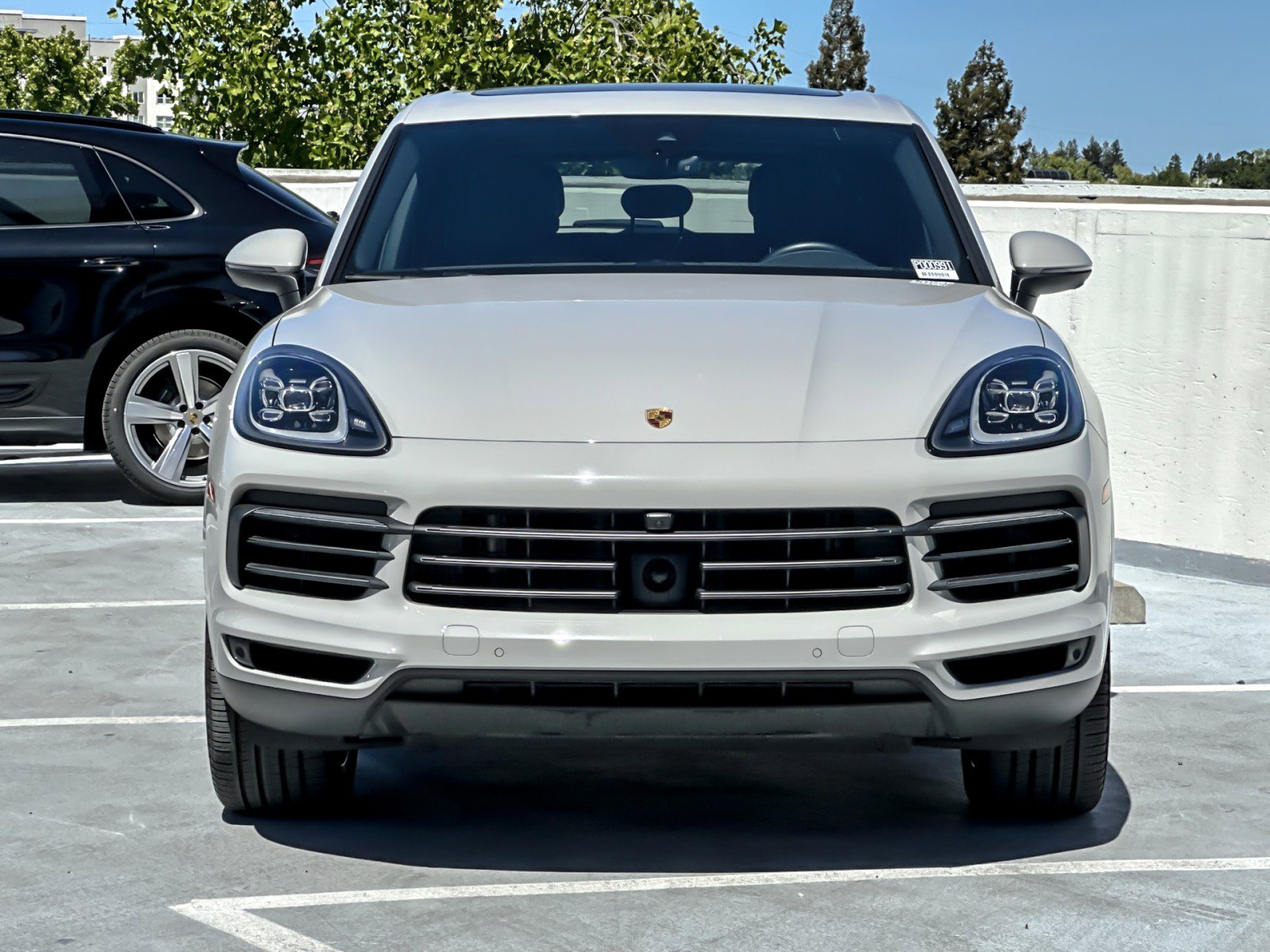 Used 2023 Porsche Cayenne Platinum Edition image 11