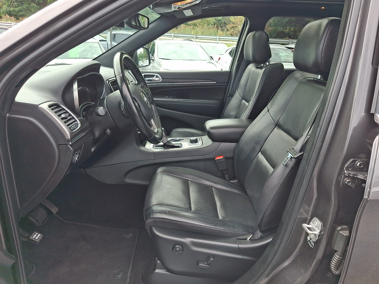 Used 2021 Jeep Grand Cherokee Limited w/ Luxury Group II AWD/4WD image 14