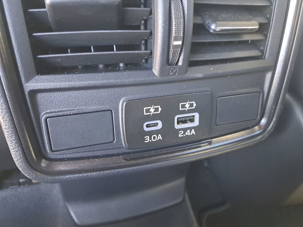 Used 2025 Subaru Forester Limited image 10