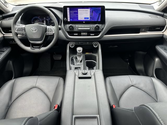 Used 2024 Toyota Grand Highlander Platinum image 10