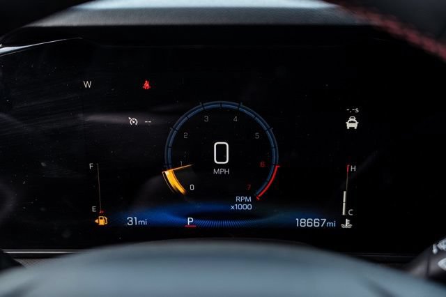 Used 2024 Chevrolet TrailBlazer RS w/ Convenience Package FWD image 17
