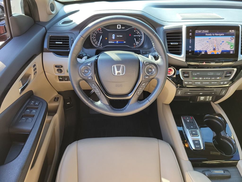 Certified 2018 Honda Pilot Touring image 20