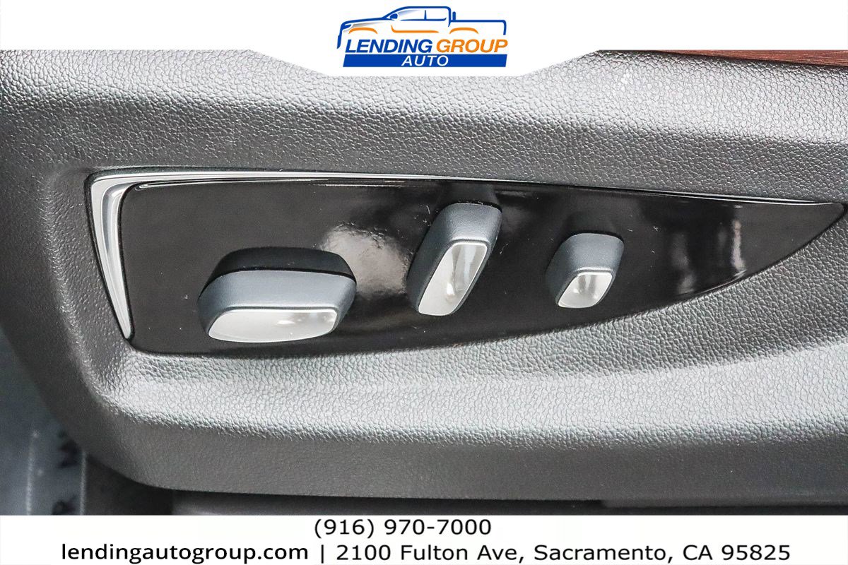 Used 2019 Cadillac Escalade Premium Luxury image 22