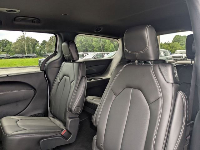 New 2026 Chrysler Voyager LX image 29