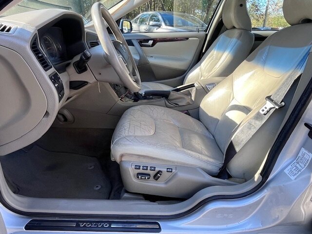 Used 2006 Volvo V70 2.5T FWD image 9