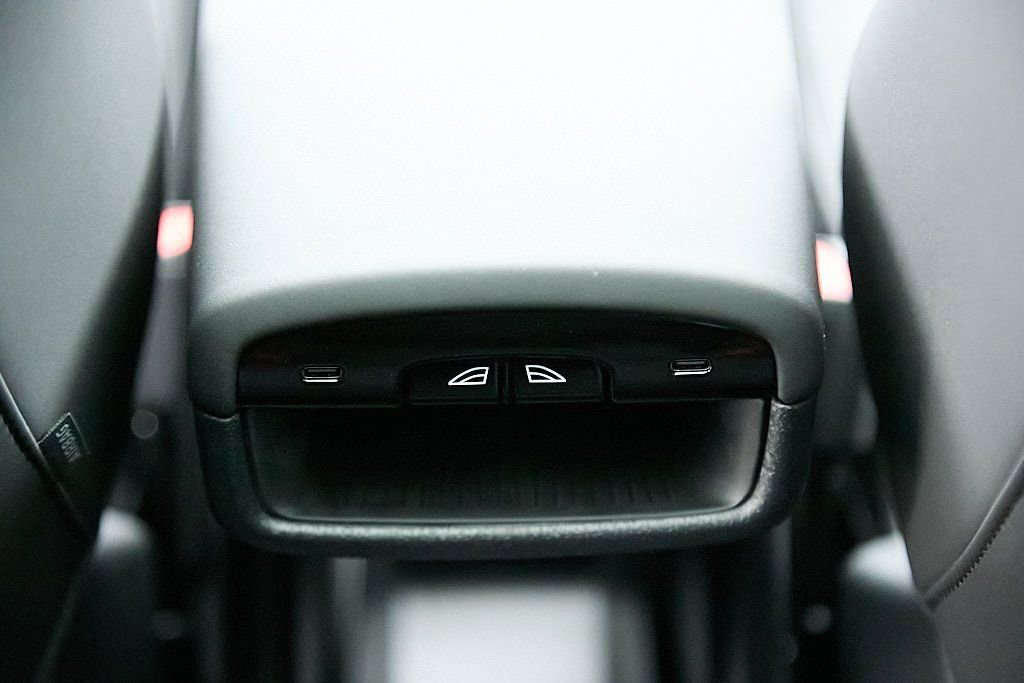 New 2026 Volvo EX30 Plus w/ Climate Package image 21