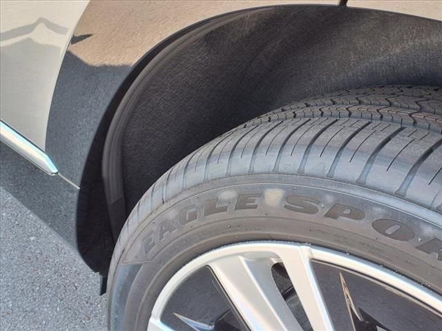 New 2026 Cadillac Vistiq Luxury image 14