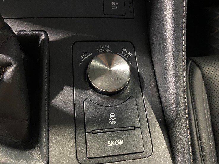 Used 2015 Lexus RC 350 w/ F Sport w/Summer Tires image 22