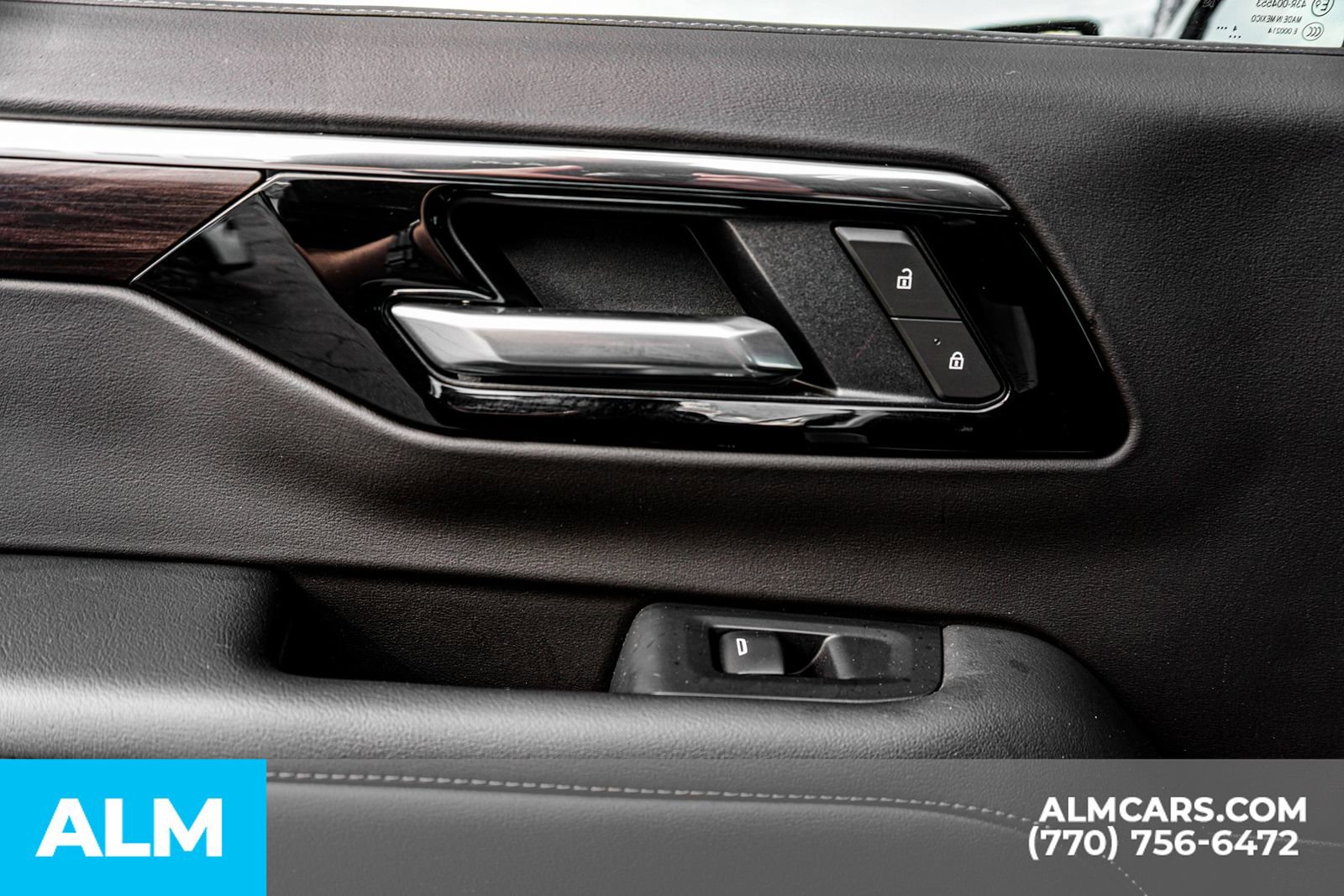 Used 2025 Chevrolet Tahoe Z71 w/ Comfort Package image 59