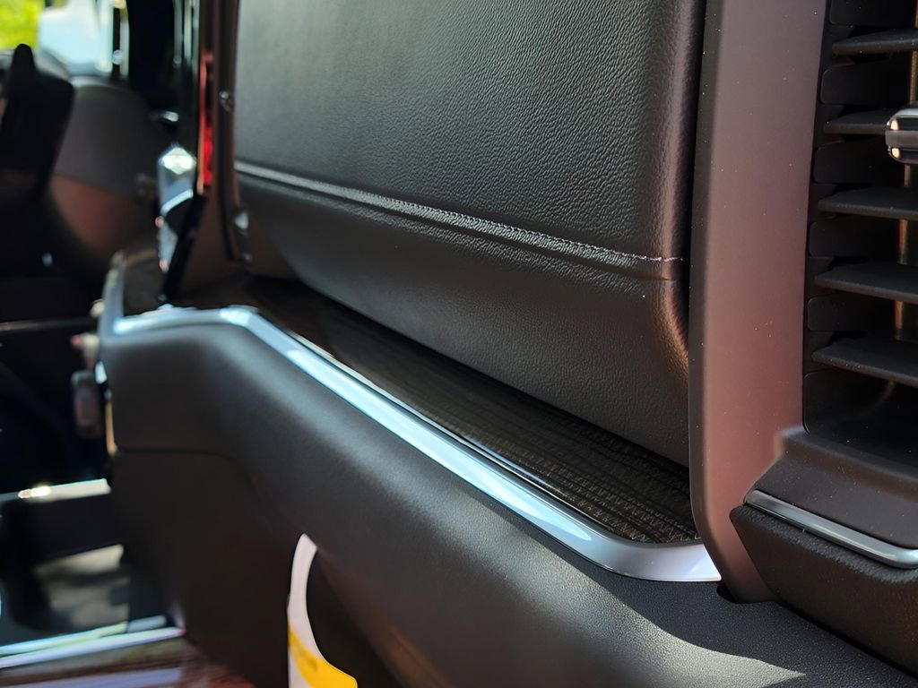 New 2025 Chevrolet Silverado 1500 LT Trail Boss w/ Convenience Package II image 17