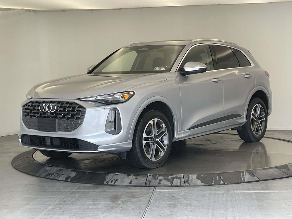 Certified 2025 Audi Q5 Premium w/ Convenience Package