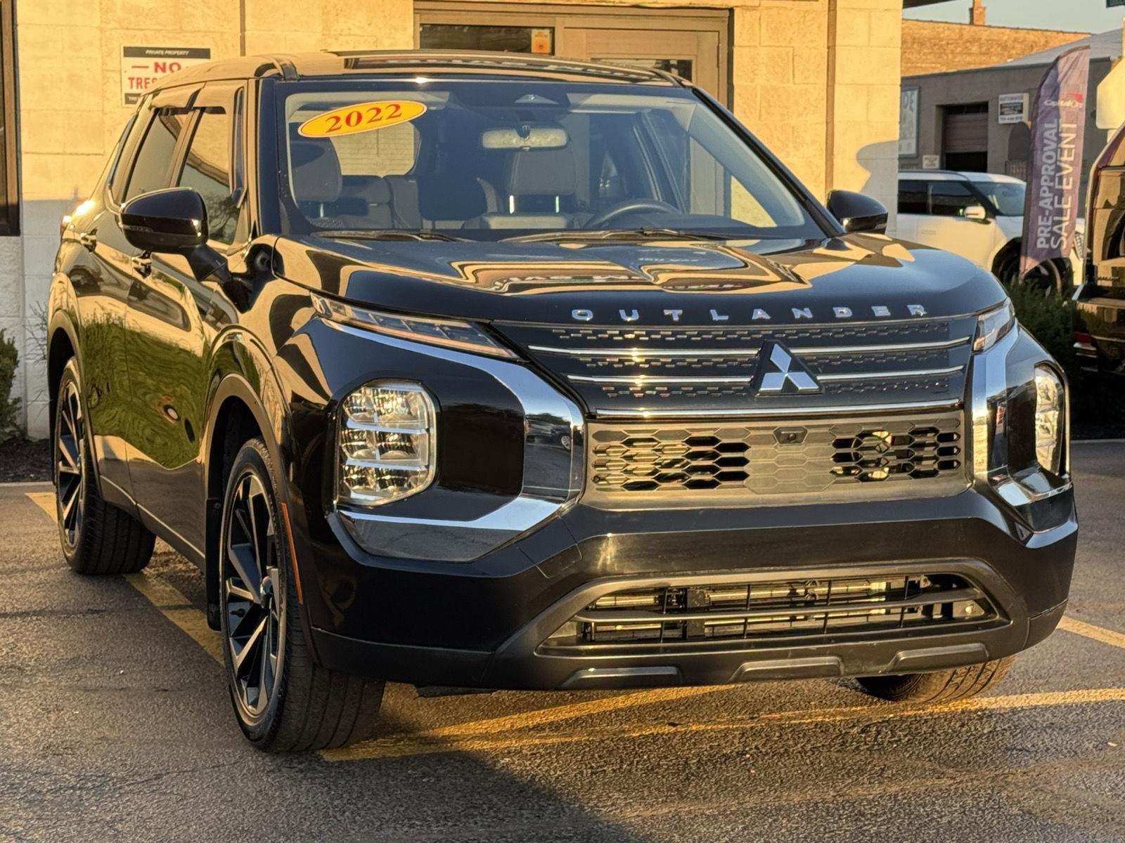 Used 2022 Mitsubishi Outlander ES image 11