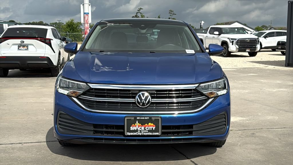 Used 2022 Volkswagen Jetta SE image 8