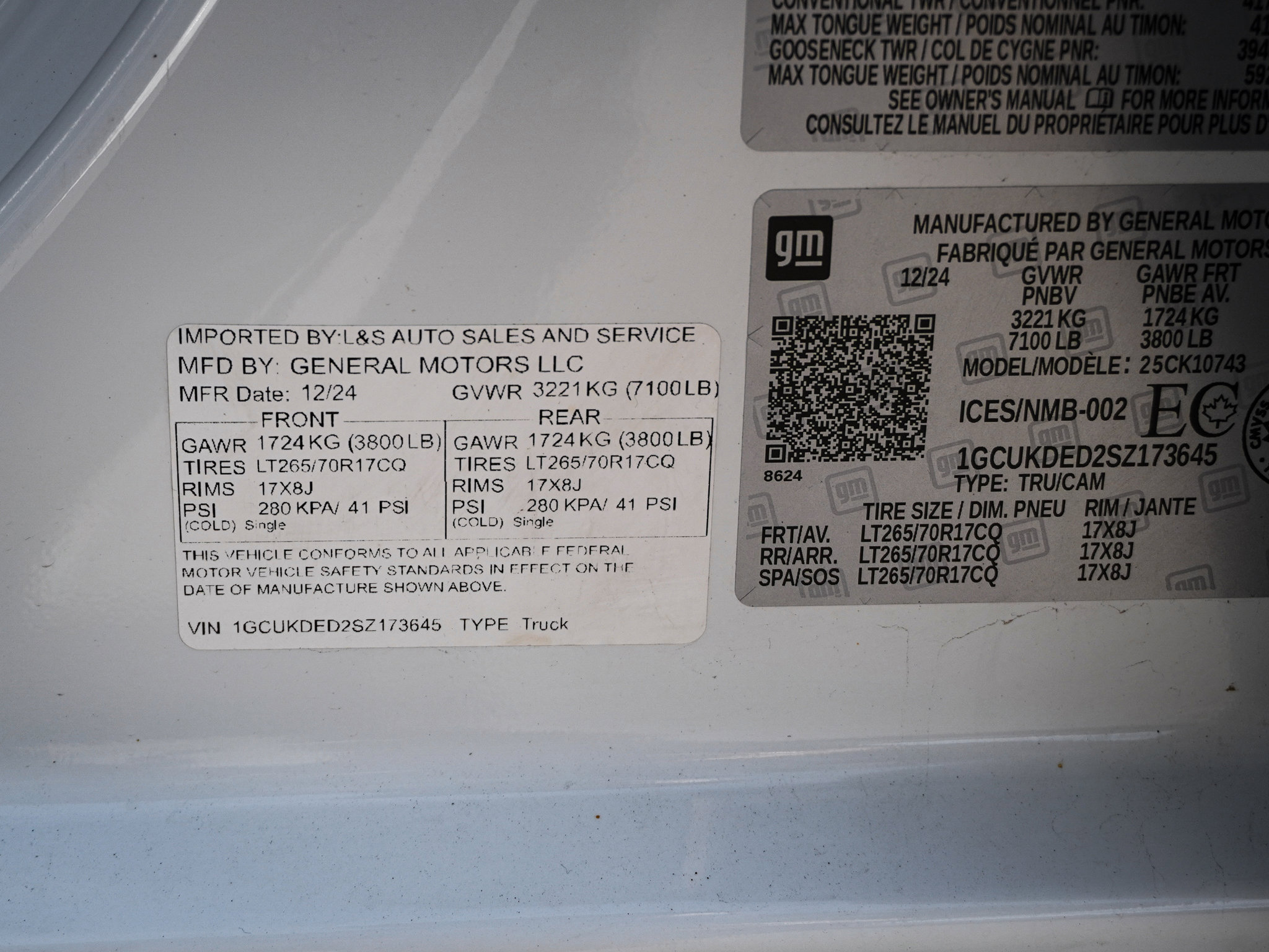 Used 2025 Chevrolet Silverado 1500 LT w/ Work Truck Package image 35