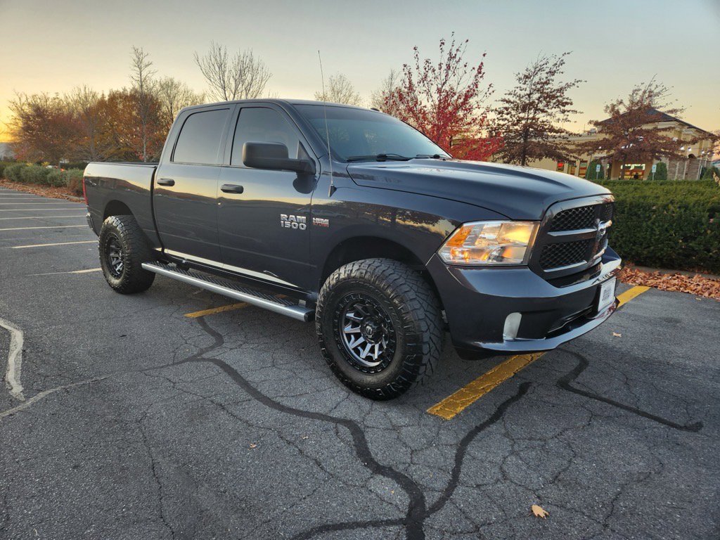 Used 2018 RAM 1500 Express w/ Express Value Package image 3