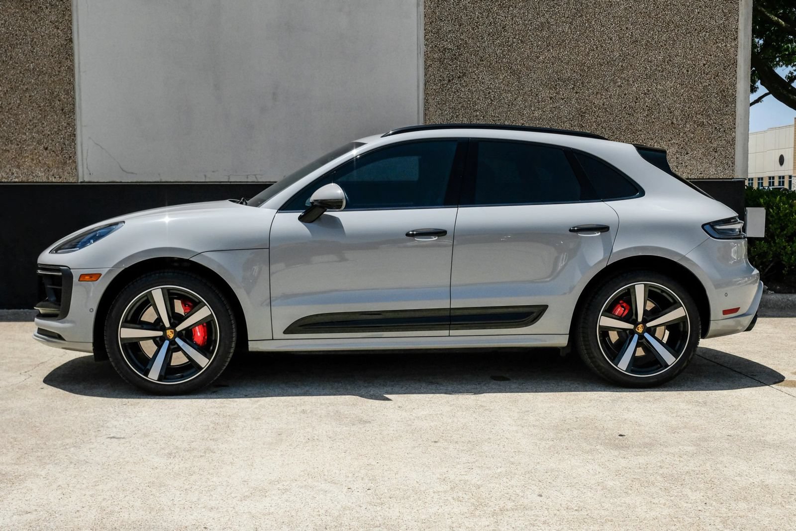 Used 2023 Porsche Macan GTS AWD/4WD image 11