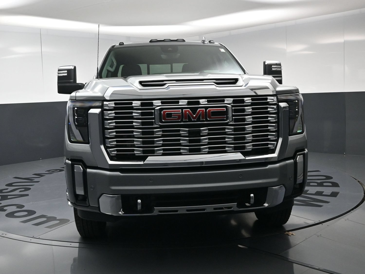 Used 2026 GMC Sierra 3500 Denali w/ Denali Reserve Package AWD/4WD image 3