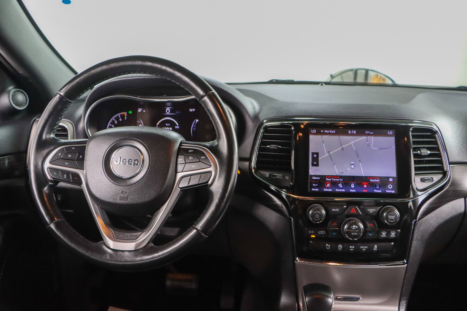Used 2020 Jeep Grand Cherokee Altitude RWD image 17