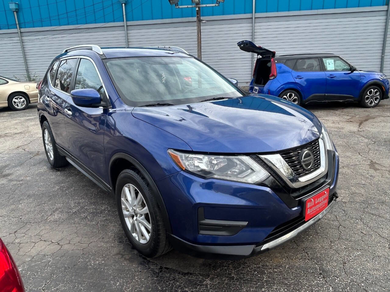 Used 2018 Nissan Rogue SV image 14