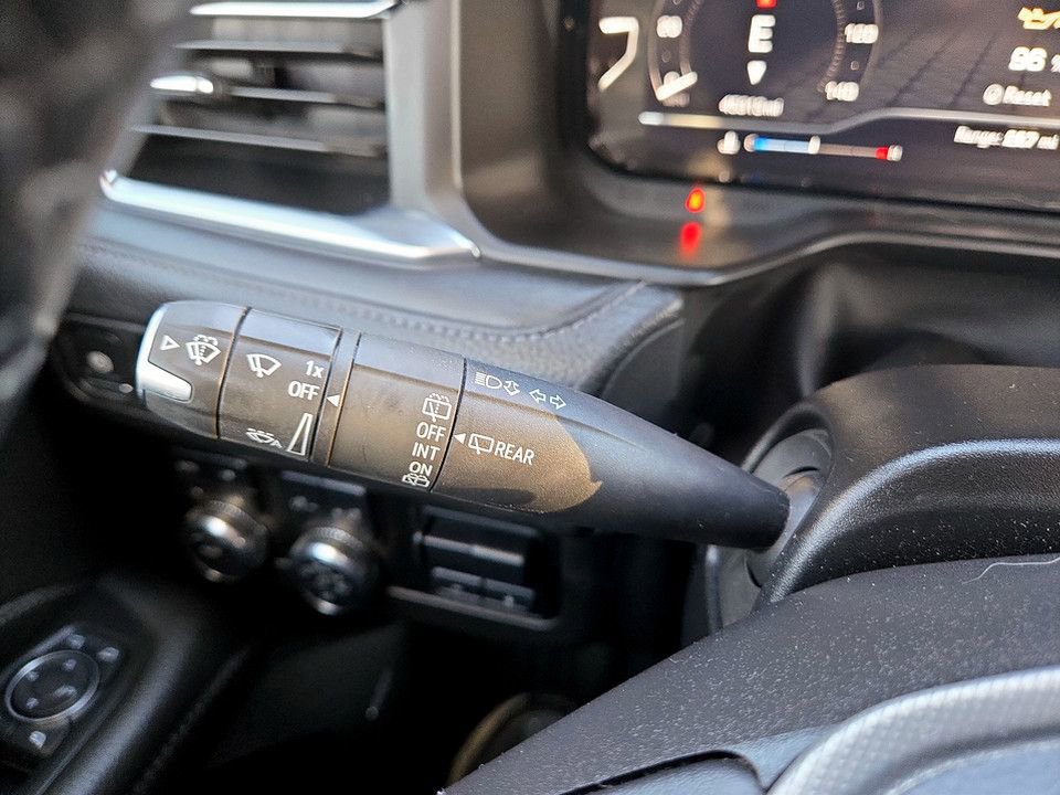 Used 2024 GMC Yukon Denali w/ Advanced Technology Package image 18