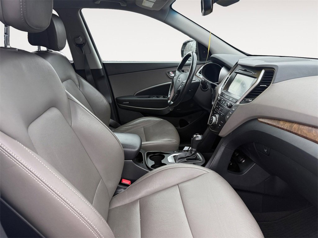Used 2017 Hyundai Santa Fe Limited image 15