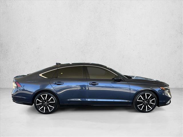 Used 2024 Honda Accord Touring image 4