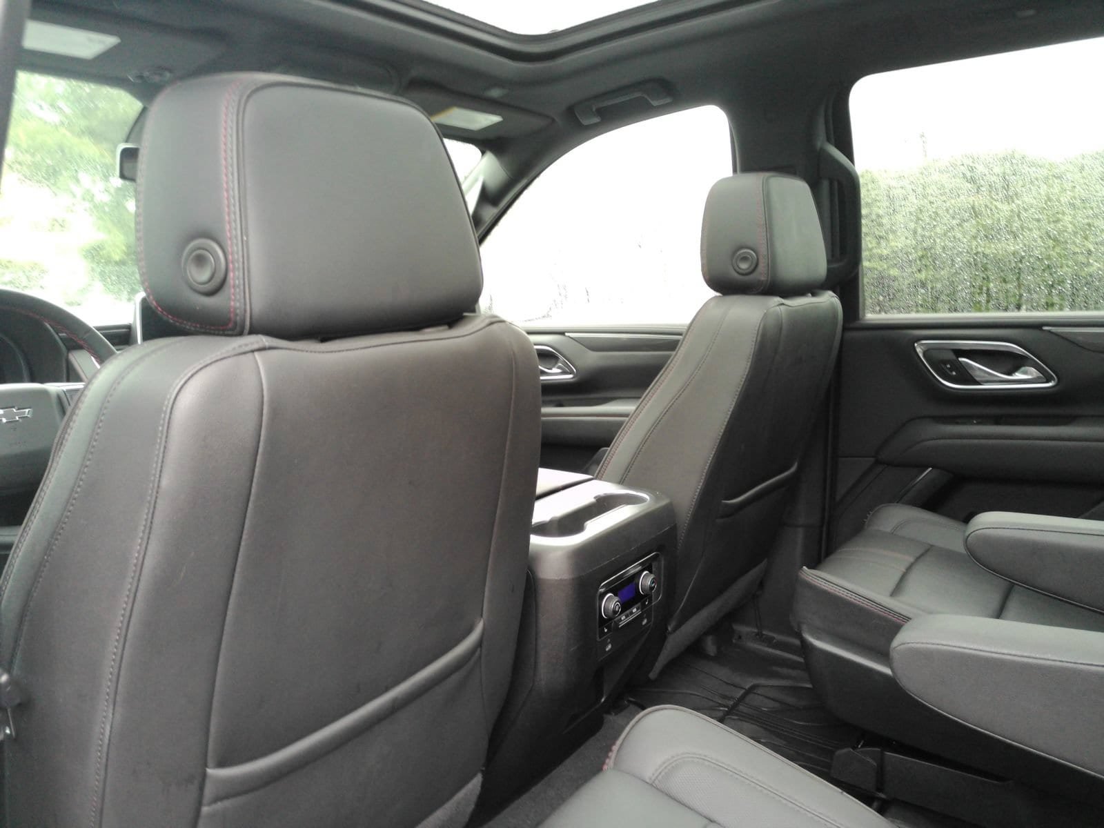 Used 2024 Chevrolet Suburban RST w/ Luxury Package AWD/4WD image 14