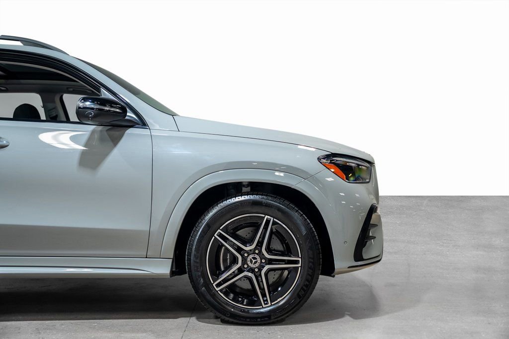 Used 2024 Mercedes-Benz GLE 350 4MATIC w/ AMG Line Exterior image 22