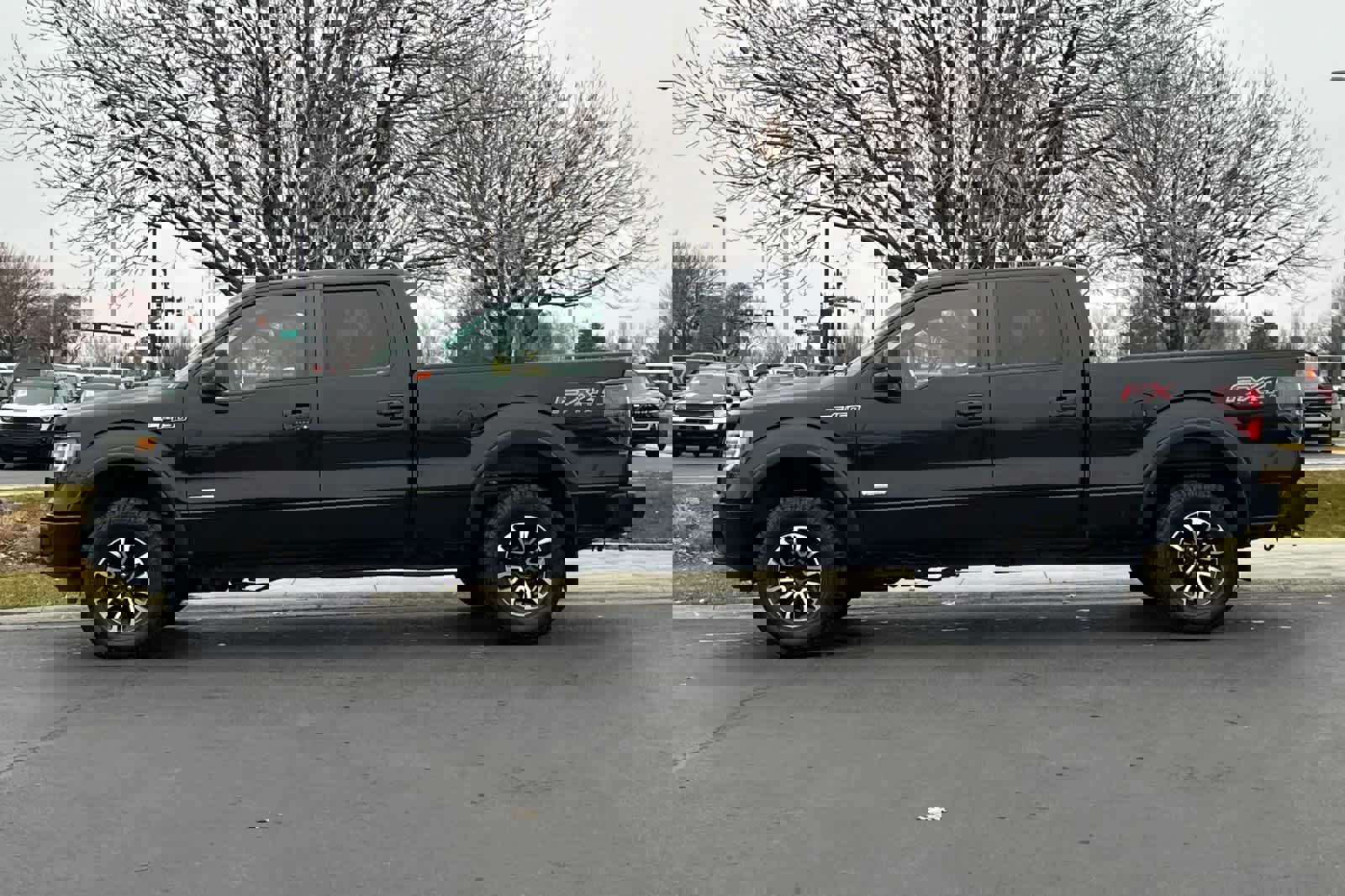 Used 2012 Ford F150 FX4 w/ Max Trailer Tow Pkg image 5