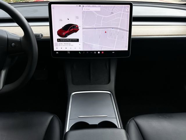 Used 2021 Tesla Model 3 Standard Range image 16