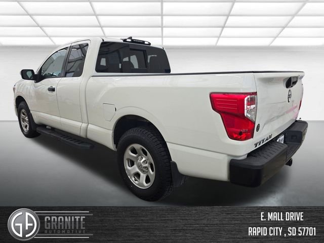 Used 2023 Nissan Titan S image 3