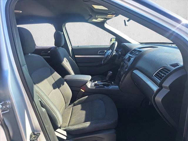 Used 2019 Ford Explorer XLT image 21