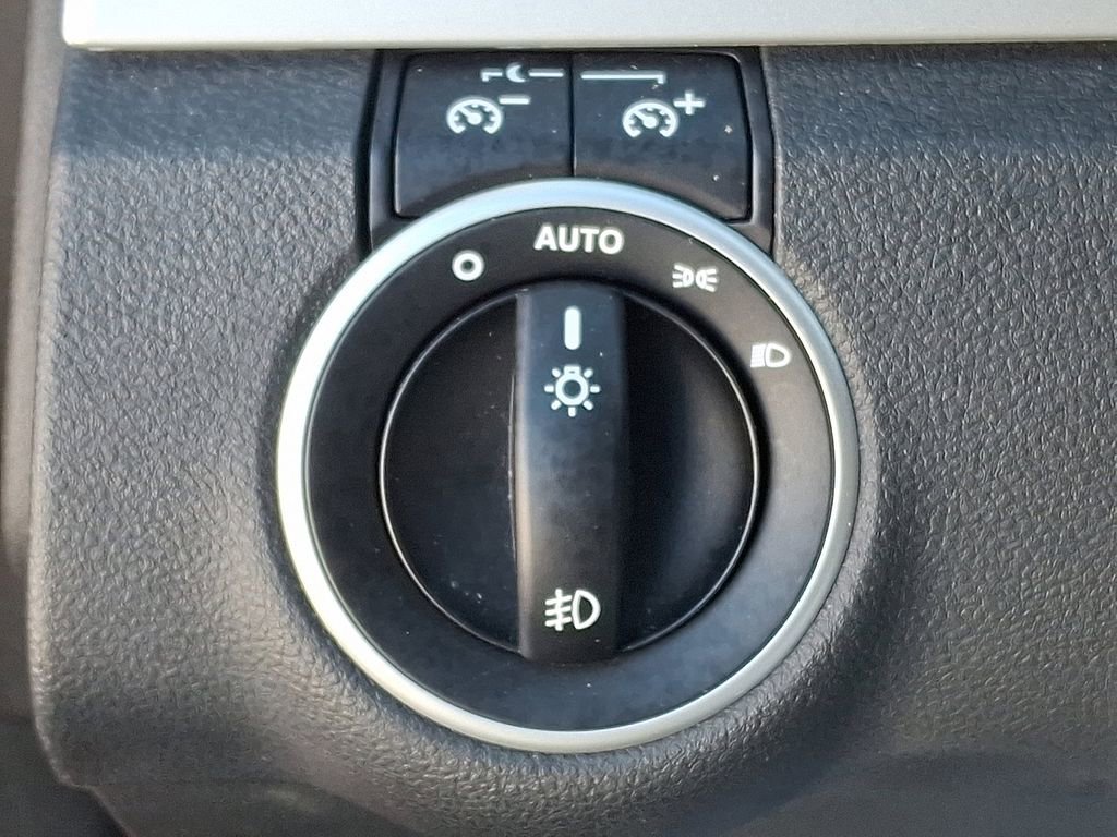 Used 2008 Pontiac G8 w/ Premium Package image 25