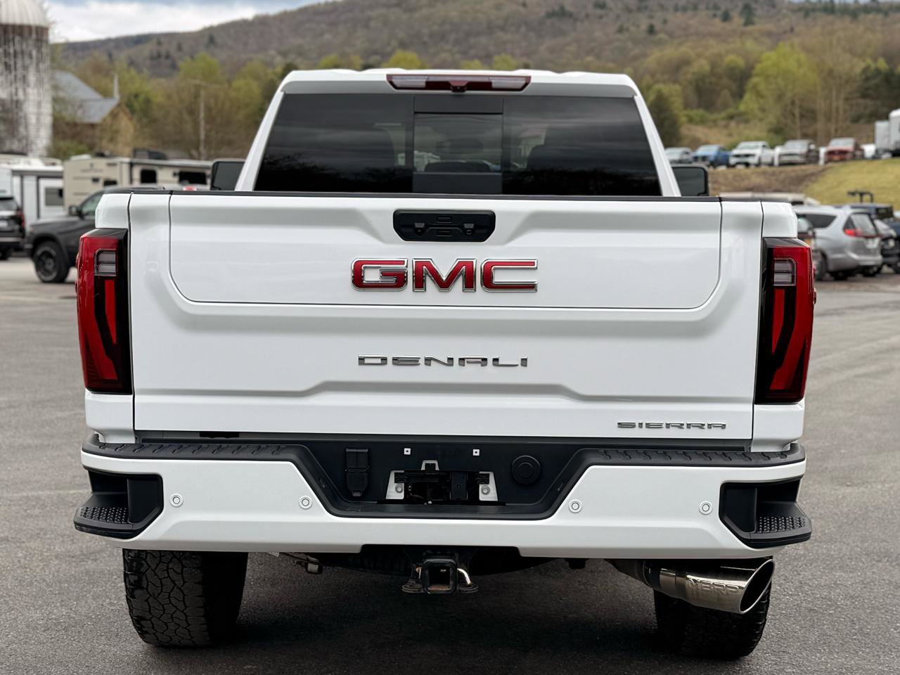 Used 2025 GMC Sierra 3500 Denali AWD/4WD image 6