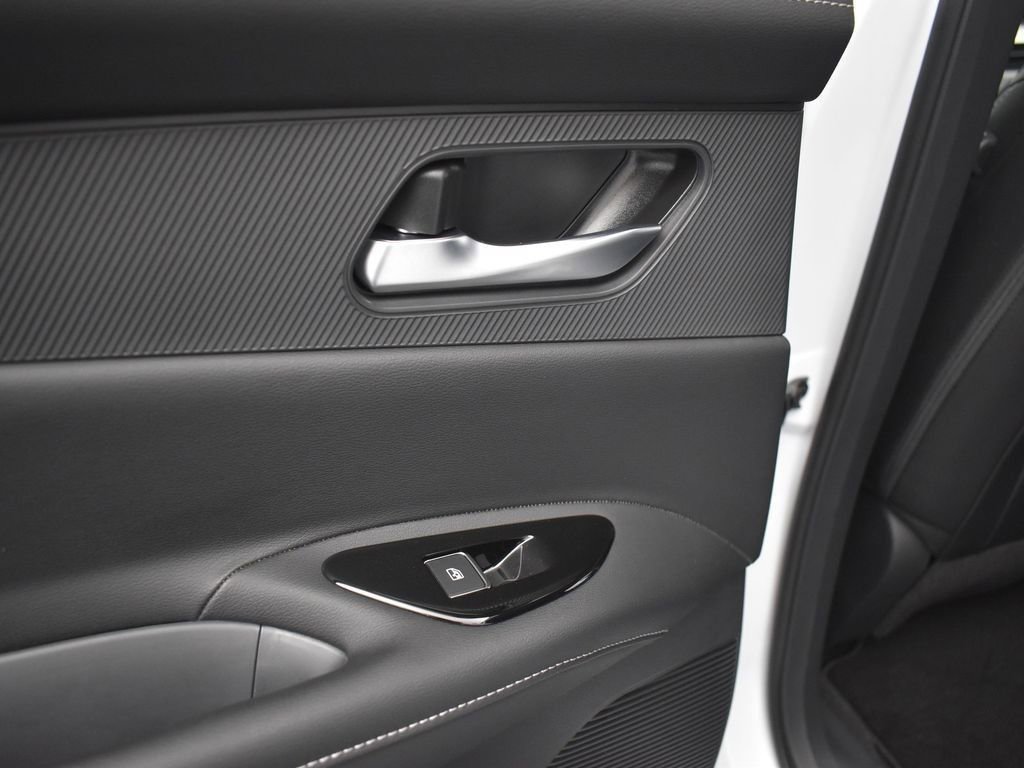 New 2025 Nissan Murano SL image 15