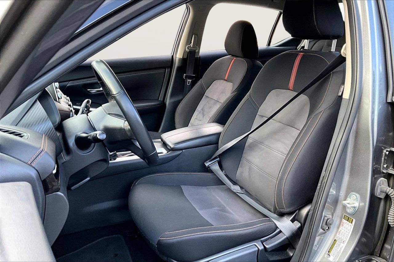 Used 2023 Nissan Sentra SR w/ Midnight Edition Package image 20